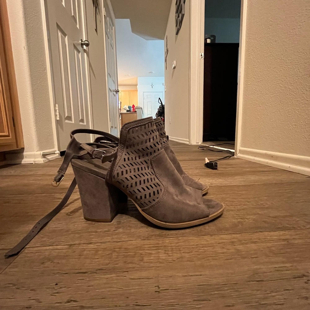 Gray wedge heels